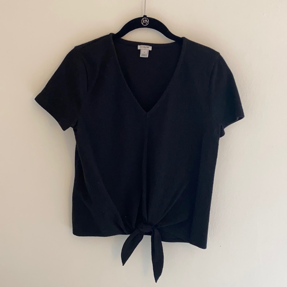 ☀️2/$15☀️ J.CREW black tie front top